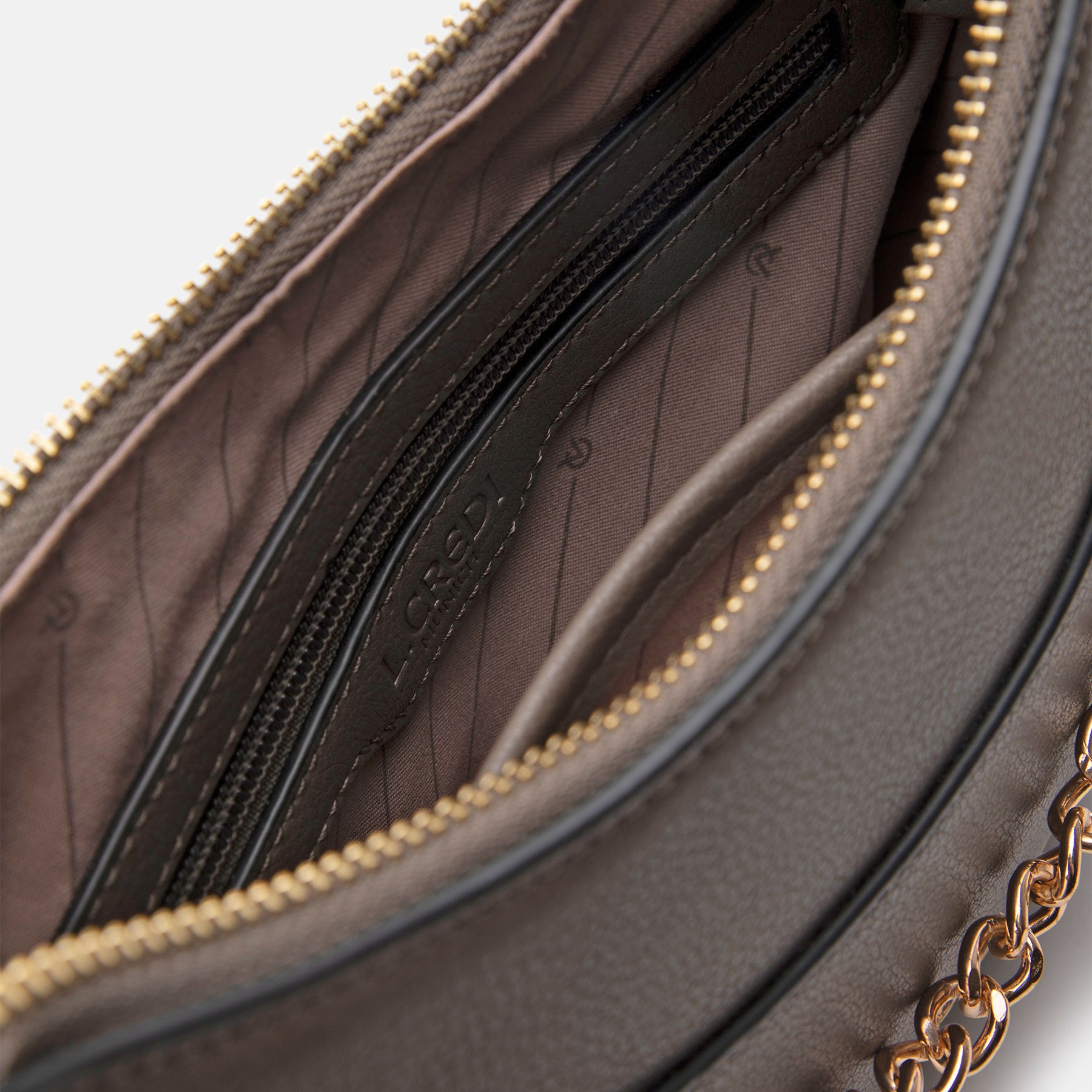 #Farbe_dark taupe